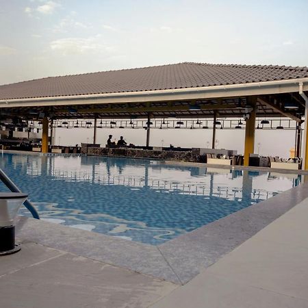 The Gold Beach Resort Daman Luaran gambar