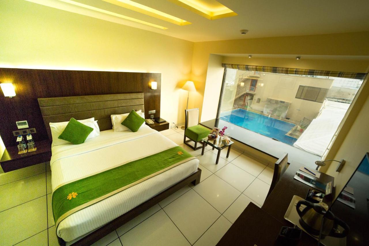 The Gold Beach Resort Daman Luaran gambar