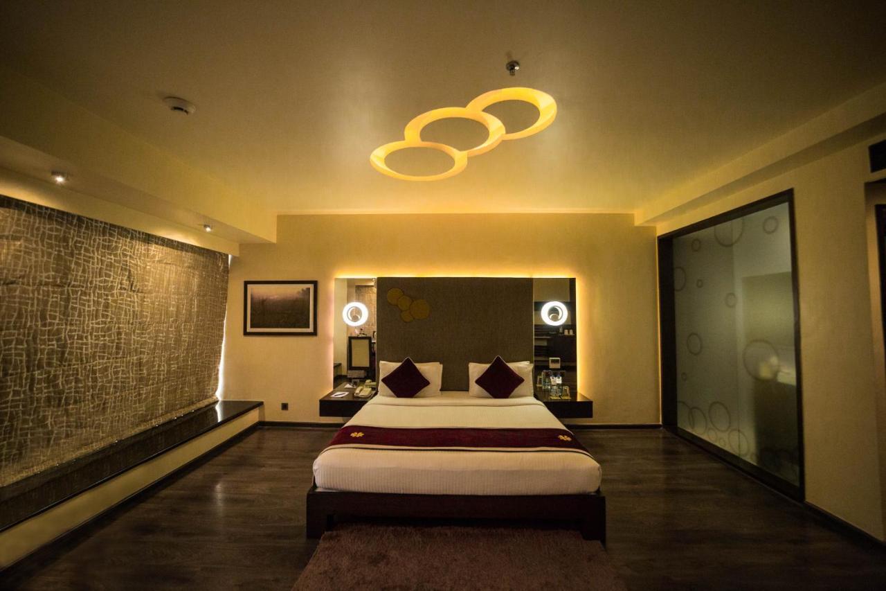 The Gold Beach Resort Daman Luaran gambar